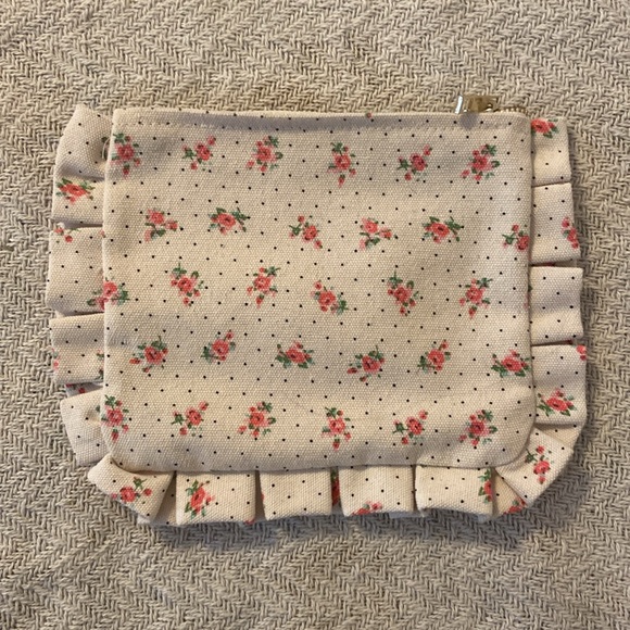 Sézane makeup bag